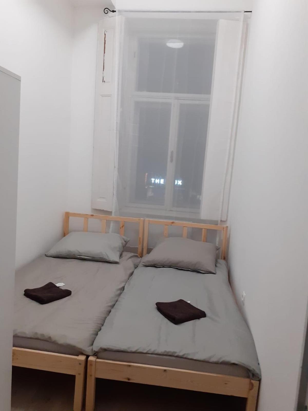 Fantomas*** City Center Apartments No2 3Bedroom + Living Room Szombathely Dış mekan fotoğraf